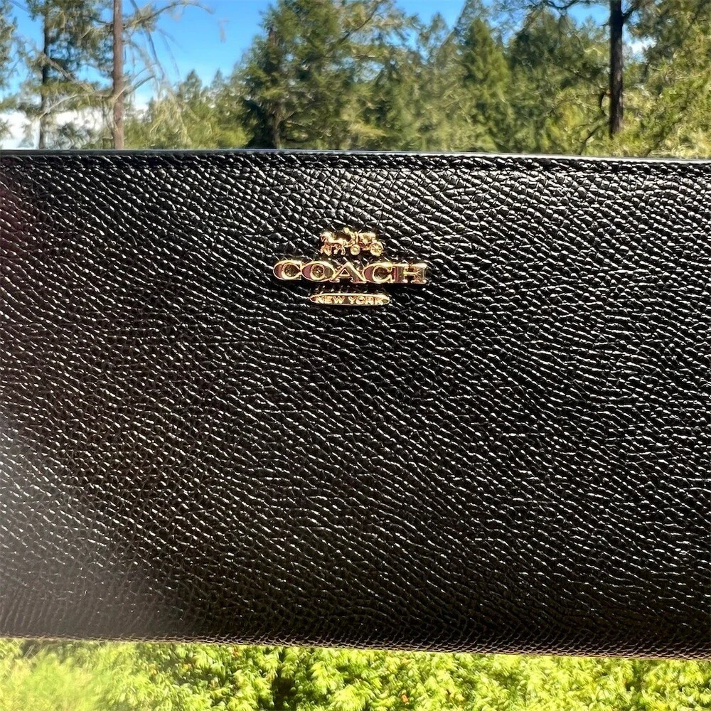 COACH Slim Bifold Wallet BLACK Crossgrain Leather with Gold Hardware AUTHENTIC